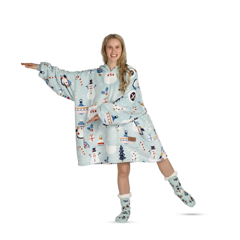 Hoodie ćebe za odrasle Svilanit Winter Wonderland + poklon čarape