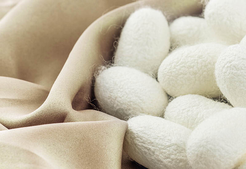Luksuzno spavanje u zagrljaju 100% mulberry svile.